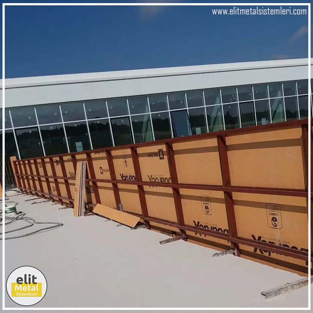 alüminyum çit sistemleri, alüminyum merdiven bariyeri, balkon alüminyum panel, paslanmaz alüminyum güvenlik, dayanıklı alüminyum korkuluk profili, cam panel balkon korkuluğu, temperli cam merdiven paneli, şeffaf cam güvenlik bariyeri, paslanmaz cam bağlantı elemanları, dekoratif cam panel çözümleri, ferforje balkon bariyeri, el işçiliği ferforje panel, özel tasarım ferforje güvenlik, ferforje dış alan koruma, dayanıklı ferforje çit, lazer kesim metal panel, desenli lazer kesim korkuluk, lazer teknoloji ile üretilmiş korkuluk, özel motifli lazer panel, dekoratif lazer metal bariyer, galvaniz mesh panel çit, sanayi tipi mesh güvenlik, tel örgü panel uygulaması, otopark güvenlik paneli, balkon tel panel çözümü, pleksi merdiven paneli, şeffaf pleksi bariyer, dayanıklı pleksi korkuluk, iç mekân pleksi uygulaması, alüminyum duvar tutamaç, merdiven alüminyum tutamak, dayanıklı duvar destek aparatı, motorlu otomatik tente sistemi, açılır kapanır pergole uygulaması, uzaktan kumandalı pergole, motorlu kepenk sistemi, güvenlikli otomatik kepenk, alüminyum çerçeveli kış bahçesi, camlı teras kış bahçesi, kompozit panel dış cephe, alüminyum kaplamalı kompozit panel