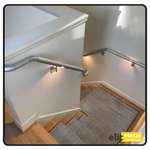 alüminyum duvar tutamacı sistemleri, merdiven alüminyum tutamaç, güvenlik amaçlı duvar tutamaç, paslanmaz alüminyum tutamaç, dayanıklı duvar destek aparatı, iç mekân alüminyum tutamaç montajı, dekoratif duvar tutamaç çözümleri, estetik alüminyum tutamak, merdiven güvenlik tutamaçları, alüminyum tırabzan tutamacı, özel ölçü duvar tutamaçları, hafif alüminyum tutamaç profili, duvar montaj alüminyum sistemleri, el ile kavrama tutamaçları, bina içi güvenlik tutamaç, alüminyum tutamaç aksesuarları, uzun ömürlü duvar tutamacı, kolay montaj alüminyum tutamaç, modern görünüm duvar tutamaç, alüminyum merdiven destek sistemi