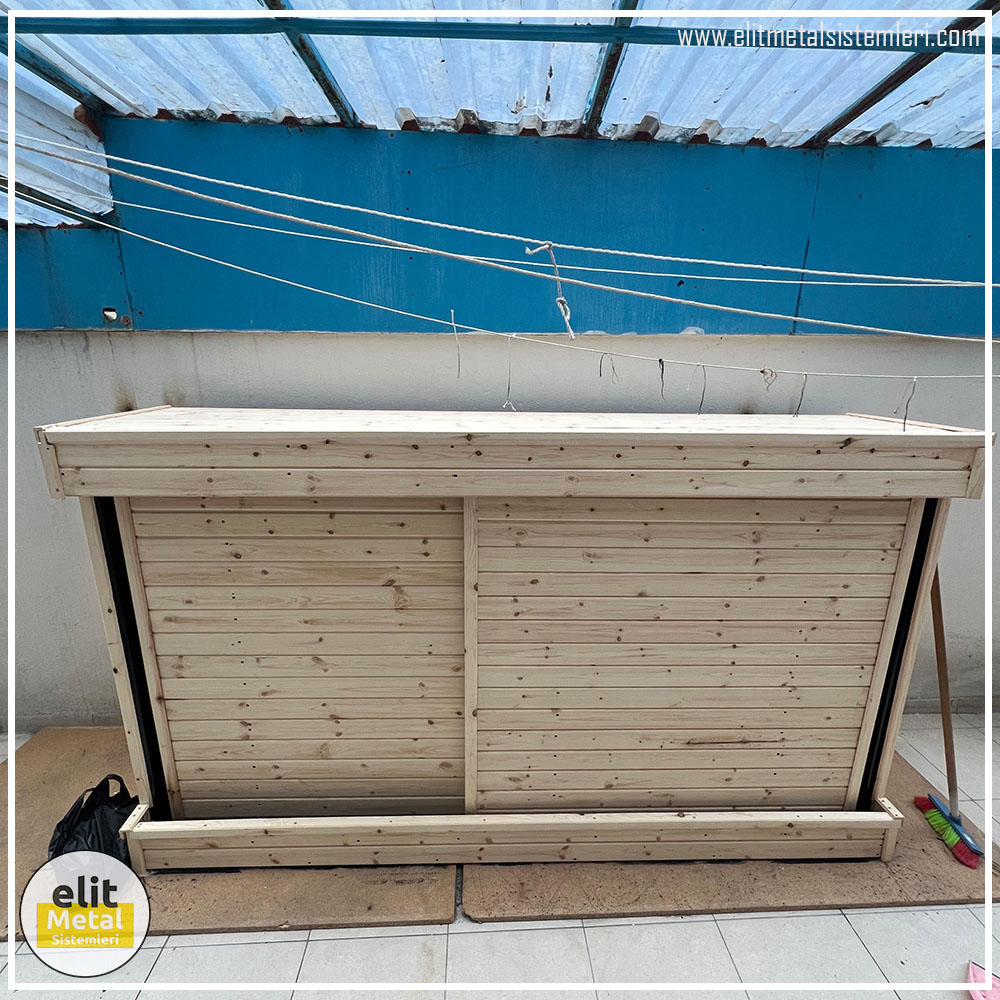 alüminyum çit sistemleri, alüminyum merdiven bariyeri, balkon alüminyum panel, paslanmaz alüminyum güvenlik, dayanıklı alüminyum korkuluk profili, cam panel balkon korkuluğu, temperli cam merdiven paneli, şeffaf cam güvenlik bariyeri, paslanmaz cam bağlantı elemanları, dekoratif cam panel çözümleri, ferforje balkon bariyeri, el işçiliği ferforje panel, özel tasarım ferforje güvenlik, ferforje dış alan koruma, dayanıklı ferforje çit, lazer kesim metal panel, desenli lazer kesim korkuluk, lazer teknoloji ile üretilmiş korkuluk, özel motifli lazer panel, dekoratif lazer metal bariyer, galvaniz mesh panel çit, sanayi tipi mesh güvenlik, tel örgü panel uygulaması, otopark güvenlik paneli, balkon tel panel çözümü, pleksi merdiven paneli, şeffaf pleksi bariyer, dayanıklı pleksi korkuluk, iç mekân pleksi uygulaması, alüminyum duvar tutamaç, merdiven alüminyum tutamak, dayanıklı duvar destek aparatı, motorlu otomatik tente sistemi, açılır kapanır pergole uygulaması, uzaktan kumandalı pergole, motorlu kepenk sistemi, güvenlikli otomatik kepenk, alüminyum çerçeveli kış bahçesi, camlı teras kış bahçesi, kompozit panel dış cephe, alüminyum kaplamalı kompozit panel