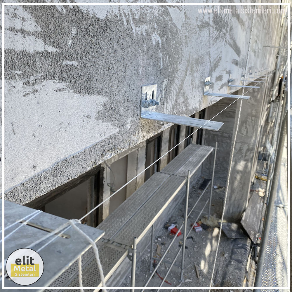 alüminyum çit sistemleri, alüminyum merdiven bariyeri, balkon alüminyum panel, paslanmaz alüminyum güvenlik, dayanıklı alüminyum korkuluk profili, cam panel balkon korkuluğu, temperli cam merdiven paneli, şeffaf cam güvenlik bariyeri, paslanmaz cam bağlantı elemanları, dekoratif cam panel çözümleri, ferforje balkon bariyeri, el işçiliği ferforje panel, özel tasarım ferforje güvenlik, ferforje dış alan koruma, dayanıklı ferforje çit, lazer kesim metal panel, desenli lazer kesim korkuluk, lazer teknoloji ile üretilmiş korkuluk, özel motifli lazer panel, dekoratif lazer metal bariyer, galvaniz mesh panel çit, sanayi tipi mesh güvenlik, tel örgü panel uygulaması, otopark güvenlik paneli, balkon tel panel çözümü, pleksi merdiven paneli, şeffaf pleksi bariyer, dayanıklı pleksi korkuluk, iç mekân pleksi uygulaması, alüminyum duvar tutamaç, merdiven alüminyum tutamak, dayanıklı duvar destek aparatı, motorlu otomatik tente sistemi, açılır kapanır pergole uygulaması, uzaktan kumandalı pergole, motorlu kepenk sistemi, güvenlikli otomatik kepenk, alüminyum çerçeveli kış bahçesi, camlı teras kış bahçesi, kompozit panel dış cephe, alüminyum kaplamalı kompozit panel