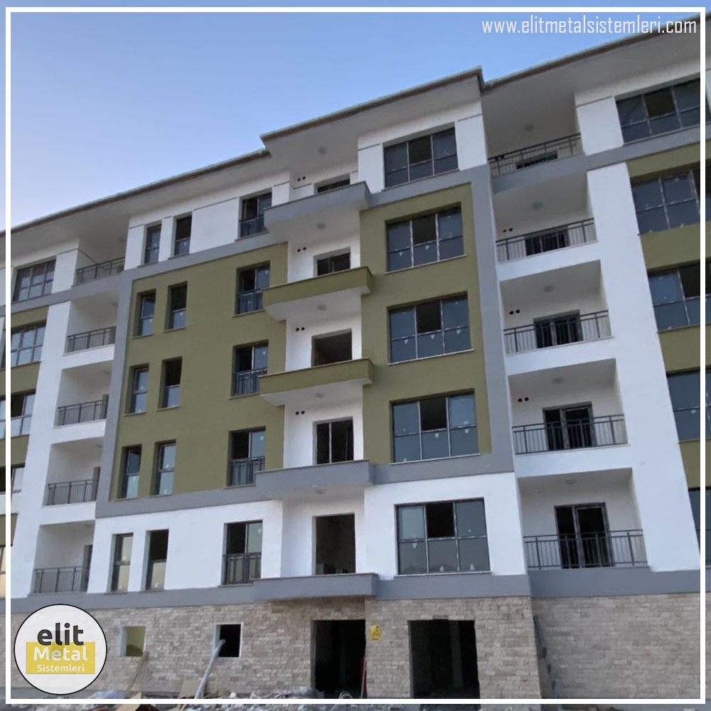 alüminyum çit sistemleri, alüminyum merdiven bariyeri, balkon alüminyum panel, paslanmaz alüminyum güvenlik, dayanıklı alüminyum korkuluk profili, cam panel balkon korkuluğu, temperli cam merdiven paneli, şeffaf cam güvenlik bariyeri, paslanmaz cam bağlantı elemanları, dekoratif cam panel çözümleri, ferforje balkon bariyeri, el işçiliği ferforje panel, özel tasarım ferforje güvenlik, ferforje dış alan koruma, dayanıklı ferforje çit, lazer kesim metal panel, desenli lazer kesim korkuluk, lazer teknoloji ile üretilmiş korkuluk, özel motifli lazer panel, dekoratif lazer metal bariyer, galvaniz mesh panel çit, sanayi tipi mesh güvenlik, tel örgü panel uygulaması, otopark güvenlik paneli, balkon tel panel çözümü, pleksi merdiven paneli, şeffaf pleksi bariyer, dayanıklı pleksi korkuluk, iç mekân pleksi uygulaması, alüminyum duvar tutamaç, merdiven alüminyum tutamak, dayanıklı duvar destek aparatı, motorlu otomatik tente sistemi, açılır kapanır pergole uygulaması, uzaktan kumandalı pergole, motorlu kepenk sistemi, güvenlikli otomatik kepenk, alüminyum çerçeveli kış bahçesi, camlı teras kış bahçesi, kompozit panel dış cephe, alüminyum kaplamalı kompozit panel