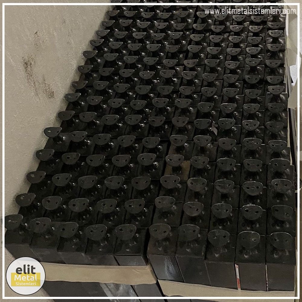 alüminyum çit sistemleri, alüminyum merdiven bariyeri, balkon alüminyum panel, paslanmaz alüminyum güvenlik, dayanıklı alüminyum korkuluk profili, cam panel balkon korkuluğu, temperli cam merdiven paneli, şeffaf cam güvenlik bariyeri, paslanmaz cam bağlantı elemanları, dekoratif cam panel çözümleri, ferforje balkon bariyeri, el işçiliği ferforje panel, özel tasarım ferforje güvenlik, ferforje dış alan koruma, dayanıklı ferforje çit, lazer kesim metal panel, desenli lazer kesim korkuluk, lazer teknoloji ile üretilmiş korkuluk, özel motifli lazer panel, dekoratif lazer metal bariyer, galvaniz mesh panel çit, sanayi tipi mesh güvenlik, tel örgü panel uygulaması, otopark güvenlik paneli, balkon tel panel çözümü, pleksi merdiven paneli, şeffaf pleksi bariyer, dayanıklı pleksi korkuluk, iç mekân pleksi uygulaması, alüminyum duvar tutamaç, merdiven alüminyum tutamak, dayanıklı duvar destek aparatı, motorlu otomatik tente sistemi, açılır kapanır pergole uygulaması, uzaktan kumandalı pergole, motorlu kepenk sistemi, güvenlikli otomatik kepenk, alüminyum çerçeveli kış bahçesi, camlı teras kış bahçesi, kompozit panel dış cephe, alüminyum kaplamalı kompozit panel