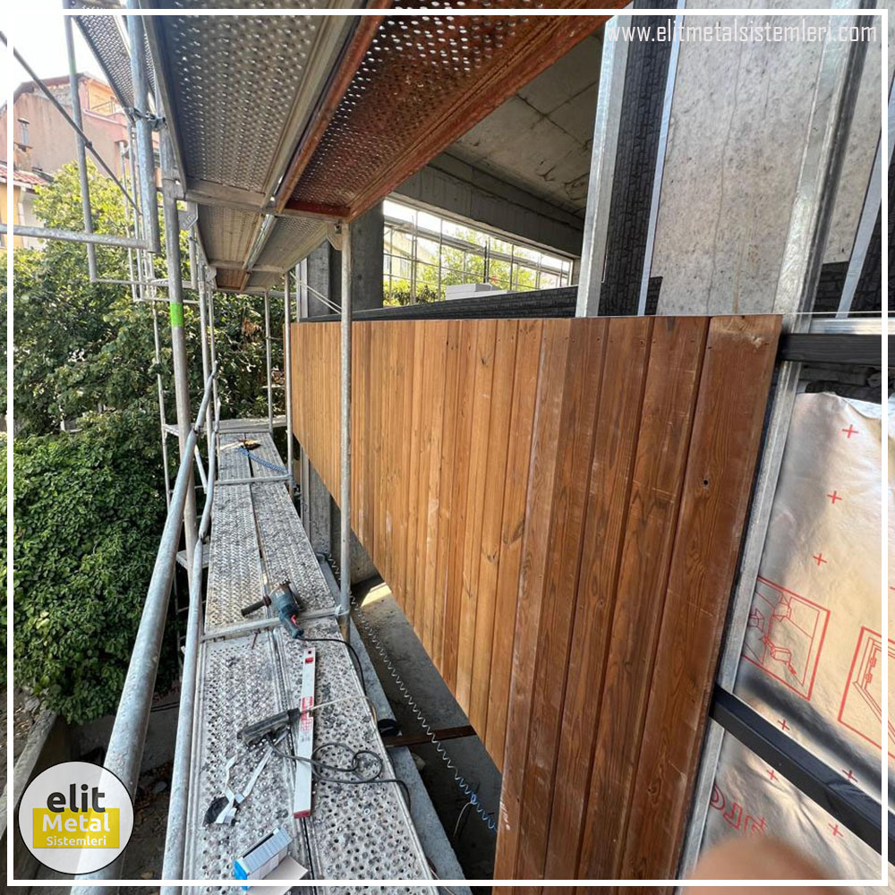 alüminyum çit sistemleri, alüminyum merdiven bariyeri, balkon alüminyum panel, paslanmaz alüminyum güvenlik, dayanıklı alüminyum korkuluk profili, cam panel balkon korkuluğu, temperli cam merdiven paneli, şeffaf cam güvenlik bariyeri, paslanmaz cam bağlantı elemanları, dekoratif cam panel çözümleri, ferforje balkon bariyeri, el işçiliği ferforje panel, özel tasarım ferforje güvenlik, ferforje dış alan koruma, dayanıklı ferforje çit, lazer kesim metal panel, desenli lazer kesim korkuluk, lazer teknoloji ile üretilmiş korkuluk, özel motifli lazer panel, dekoratif lazer metal bariyer, galvaniz mesh panel çit, sanayi tipi mesh güvenlik, tel örgü panel uygulaması, otopark güvenlik paneli, balkon tel panel çözümü, pleksi merdiven paneli, şeffaf pleksi bariyer, dayanıklı pleksi korkuluk, iç mekân pleksi uygulaması, alüminyum duvar tutamaç, merdiven alüminyum tutamak, dayanıklı duvar destek aparatı, motorlu otomatik tente sistemi, açılır kapanır pergole uygulaması, uzaktan kumandalı pergole, motorlu kepenk sistemi, güvenlikli otomatik kepenk, alüminyum çerçeveli kış bahçesi, camlı teras kış bahçesi, kompozit panel dış cephe, alüminyum kaplamalı kompozit panel