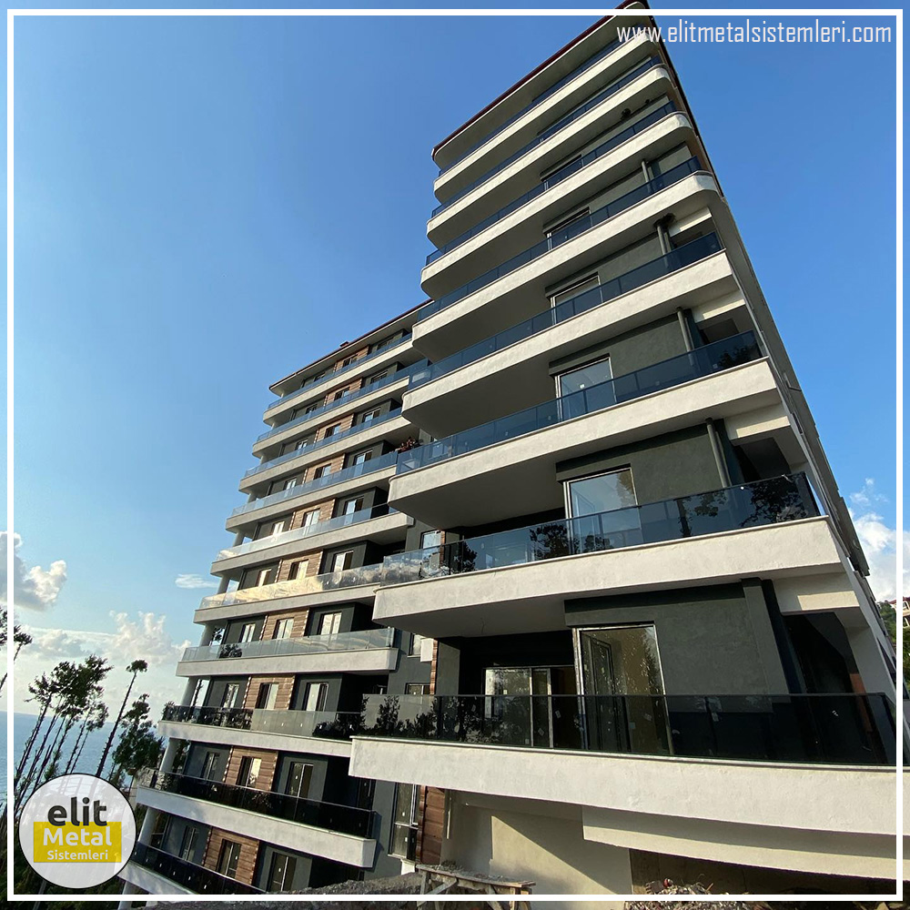 alüminyum çit sistemleri, alüminyum merdiven bariyeri, balkon alüminyum panel, paslanmaz alüminyum güvenlik, dayanıklı alüminyum korkuluk profili, cam panel balkon korkuluğu, temperli cam merdiven paneli, şeffaf cam güvenlik bariyeri, paslanmaz cam bağlantı elemanları, dekoratif cam panel çözümleri, ferforje balkon bariyeri, el işçiliği ferforje panel, özel tasarım ferforje güvenlik, ferforje dış alan koruma, dayanıklı ferforje çit, lazer kesim metal panel, desenli lazer kesim korkuluk, lazer teknoloji ile üretilmiş korkuluk, özel motifli lazer panel, dekoratif lazer metal bariyer, galvaniz mesh panel çit, sanayi tipi mesh güvenlik, tel örgü panel uygulaması, otopark güvenlik paneli, balkon tel panel çözümü, pleksi merdiven paneli, şeffaf pleksi bariyer, dayanıklı pleksi korkuluk, iç mekân pleksi uygulaması, alüminyum duvar tutamaç, merdiven alüminyum tutamak, dayanıklı duvar destek aparatı, motorlu otomatik tente sistemi, açılır kapanır pergole uygulaması, uzaktan kumandalı pergole, motorlu kepenk sistemi, güvenlikli otomatik kepenk, alüminyum çerçeveli kış bahçesi, camlı teras kış bahçesi, kompozit panel dış cephe, alüminyum kaplamalı kompozit panel