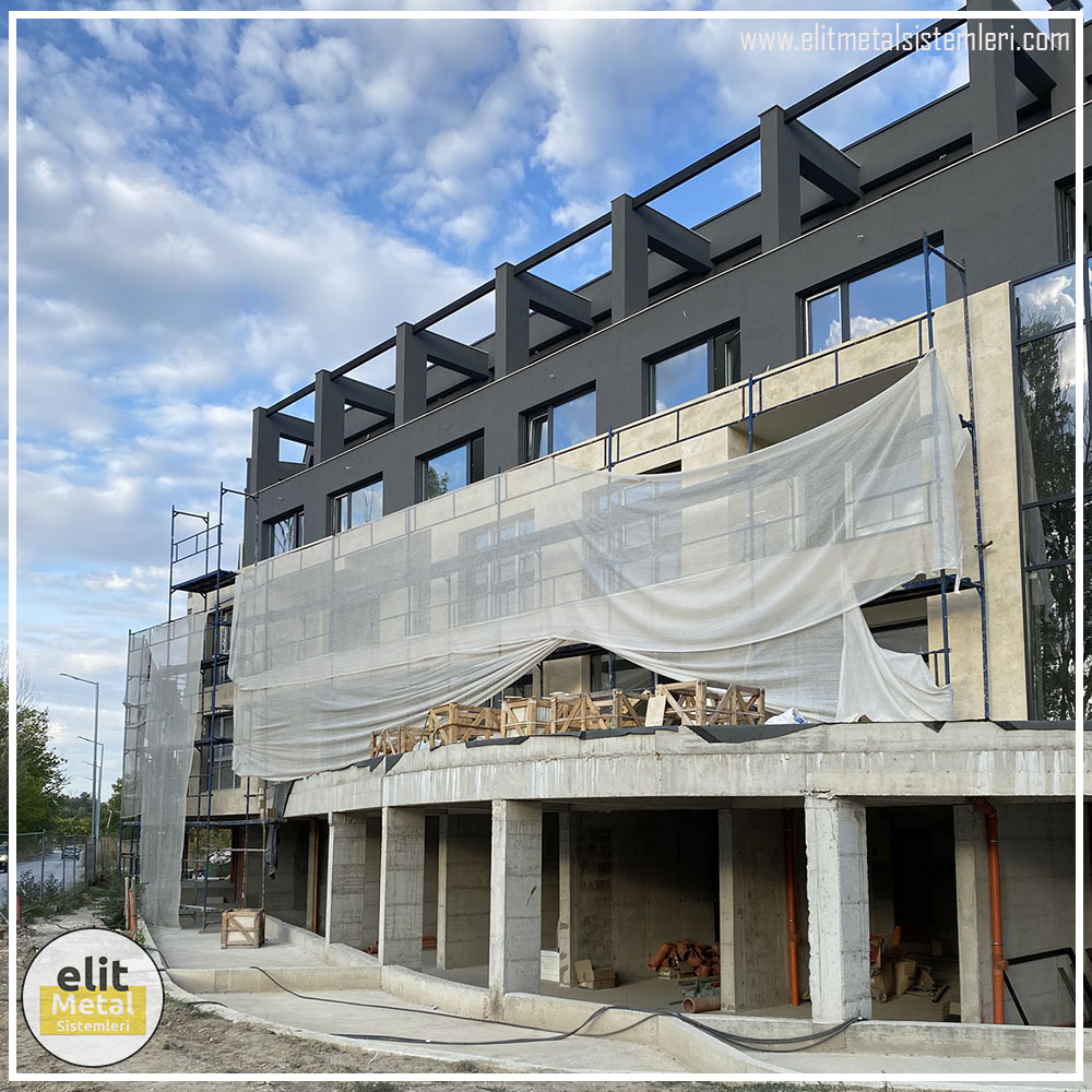 alüminyum çit sistemleri, alüminyum merdiven bariyeri, balkon alüminyum panel, paslanmaz alüminyum güvenlik, dayanıklı alüminyum korkuluk profili, cam panel balkon korkuluğu, temperli cam merdiven paneli, şeffaf cam güvenlik bariyeri, paslanmaz cam bağlantı elemanları, dekoratif cam panel çözümleri, ferforje balkon bariyeri, el işçiliği ferforje panel, özel tasarım ferforje güvenlik, ferforje dış alan koruma, dayanıklı ferforje çit, lazer kesim metal panel, desenli lazer kesim korkuluk, lazer teknoloji ile üretilmiş korkuluk, özel motifli lazer panel, dekoratif lazer metal bariyer, galvaniz mesh panel çit, sanayi tipi mesh güvenlik, tel örgü panel uygulaması, otopark güvenlik paneli, balkon tel panel çözümü, pleksi merdiven paneli, şeffaf pleksi bariyer, dayanıklı pleksi korkuluk, iç mekân pleksi uygulaması, alüminyum duvar tutamaç, merdiven alüminyum tutamak, dayanıklı duvar destek aparatı, motorlu otomatik tente sistemi, açılır kapanır pergole uygulaması, uzaktan kumandalı pergole, motorlu kepenk sistemi, güvenlikli otomatik kepenk, alüminyum çerçeveli kış bahçesi, camlı teras kış bahçesi, kompozit panel dış cephe, alüminyum kaplamalı kompozit panel