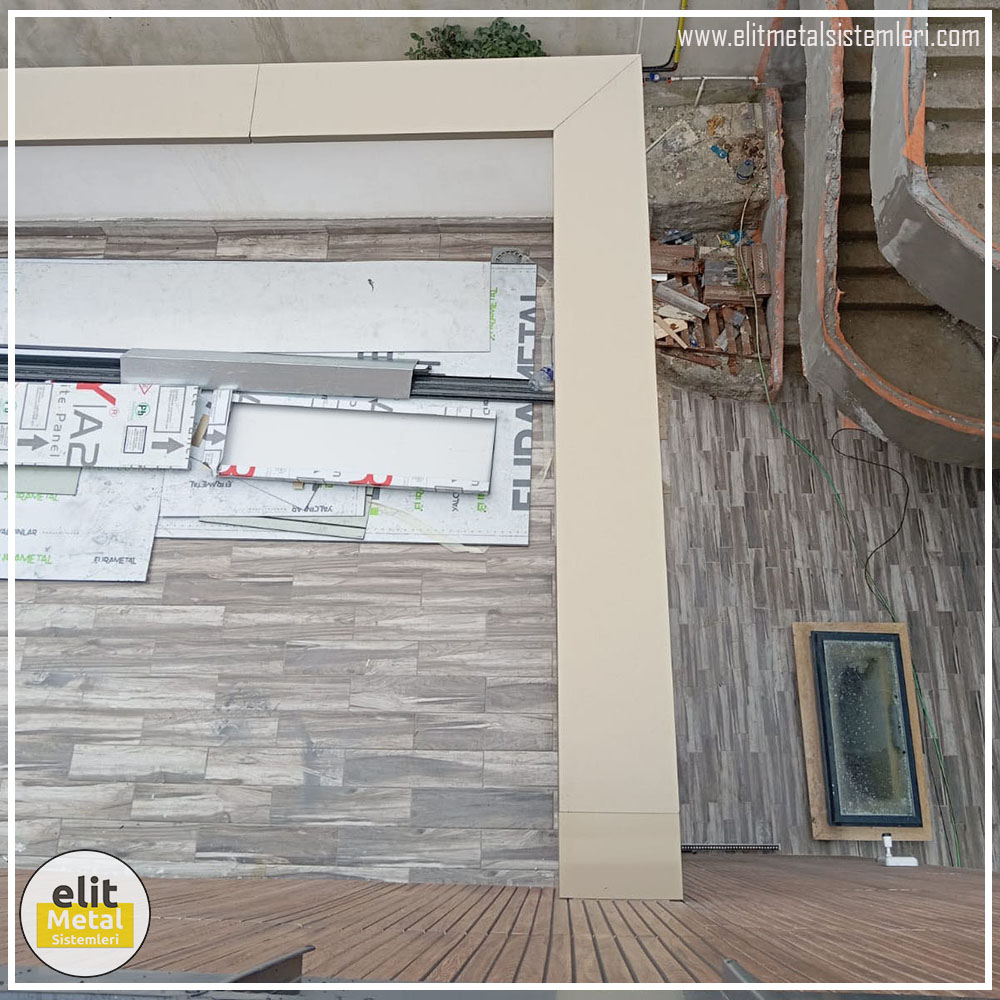 alüminyum çit sistemleri, alüminyum merdiven bariyeri, balkon alüminyum panel, paslanmaz alüminyum güvenlik, dayanıklı alüminyum korkuluk profili, cam panel balkon korkuluğu, temperli cam merdiven paneli, şeffaf cam güvenlik bariyeri, paslanmaz cam bağlantı elemanları, dekoratif cam panel çözümleri, ferforje balkon bariyeri, el işçiliği ferforje panel, özel tasarım ferforje güvenlik, ferforje dış alan koruma, dayanıklı ferforje çit, lazer kesim metal panel, desenli lazer kesim korkuluk, lazer teknoloji ile üretilmiş korkuluk, özel motifli lazer panel, dekoratif lazer metal bariyer, galvaniz mesh panel çit, sanayi tipi mesh güvenlik, tel örgü panel uygulaması, otopark güvenlik paneli, balkon tel panel çözümü, pleksi merdiven paneli, şeffaf pleksi bariyer, dayanıklı pleksi korkuluk, iç mekân pleksi uygulaması, alüminyum duvar tutamaç, merdiven alüminyum tutamak, dayanıklı duvar destek aparatı, motorlu otomatik tente sistemi, açılır kapanır pergole uygulaması, uzaktan kumandalı pergole, motorlu kepenk sistemi, güvenlikli otomatik kepenk, alüminyum çerçeveli kış bahçesi, camlı teras kış bahçesi, kompozit panel dış cephe, alüminyum kaplamalı kompozit panel