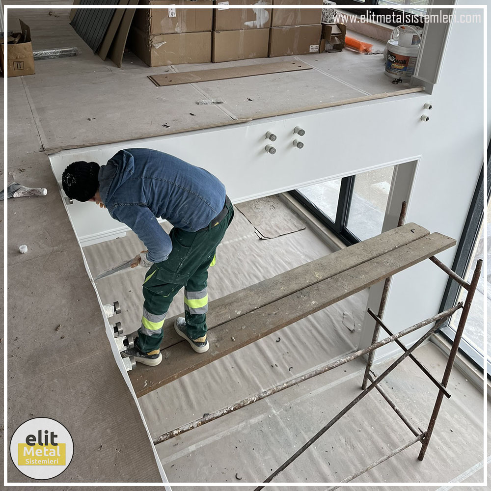 alüminyum çit sistemleri, alüminyum merdiven bariyeri, balkon alüminyum panel, paslanmaz alüminyum güvenlik, dayanıklı alüminyum korkuluk profili, cam panel balkon korkuluğu, temperli cam merdiven paneli, şeffaf cam güvenlik bariyeri, paslanmaz cam bağlantı elemanları, dekoratif cam panel çözümleri, ferforje balkon bariyeri, el işçiliği ferforje panel, özel tasarım ferforje güvenlik, ferforje dış alan koruma, dayanıklı ferforje çit, lazer kesim metal panel, desenli lazer kesim korkuluk, lazer teknoloji ile üretilmiş korkuluk, özel motifli lazer panel, dekoratif lazer metal bariyer, galvaniz mesh panel çit, sanayi tipi mesh güvenlik, tel örgü panel uygulaması, otopark güvenlik paneli, balkon tel panel çözümü, pleksi merdiven paneli, şeffaf pleksi bariyer, dayanıklı pleksi korkuluk, iç mekân pleksi uygulaması, alüminyum duvar tutamaç, merdiven alüminyum tutamak, dayanıklı duvar destek aparatı, motorlu otomatik tente sistemi, açılır kapanır pergole uygulaması, uzaktan kumandalı pergole, motorlu kepenk sistemi, güvenlikli otomatik kepenk, alüminyum çerçeveli kış bahçesi, camlı teras kış bahçesi, kompozit panel dış cephe, alüminyum kaplamalı kompozit panel