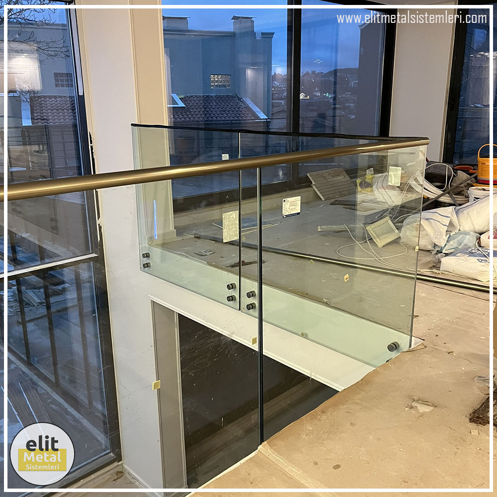 alüminyum çit sistemleri, alüminyum merdiven bariyeri, balkon alüminyum panel, paslanmaz alüminyum güvenlik, dayanıklı alüminyum korkuluk profili, cam panel balkon korkuluğu, temperli cam merdiven paneli, şeffaf cam güvenlik bariyeri, paslanmaz cam bağlantı elemanları, dekoratif cam panel çözümleri, ferforje balkon bariyeri, el işçiliği ferforje panel, özel tasarım ferforje güvenlik, ferforje dış alan koruma, dayanıklı ferforje çit, lazer kesim metal panel, desenli lazer kesim korkuluk, lazer teknoloji ile üretilmiş korkuluk, özel motifli lazer panel, dekoratif lazer metal bariyer, galvaniz mesh panel çit, sanayi tipi mesh güvenlik, tel örgü panel uygulaması, otopark güvenlik paneli, balkon tel panel çözümü, pleksi merdiven paneli, şeffaf pleksi bariyer, dayanıklı pleksi korkuluk, iç mekân pleksi uygulaması, alüminyum duvar tutamaç, merdiven alüminyum tutamak, dayanıklı duvar destek aparatı, motorlu otomatik tente sistemi, açılır kapanır pergole uygulaması, uzaktan kumandalı pergole, motorlu kepenk sistemi, güvenlikli otomatik kepenk, alüminyum çerçeveli kış bahçesi, camlı teras kış bahçesi, kompozit panel dış cephe, alüminyum kaplamalı kompozit panel