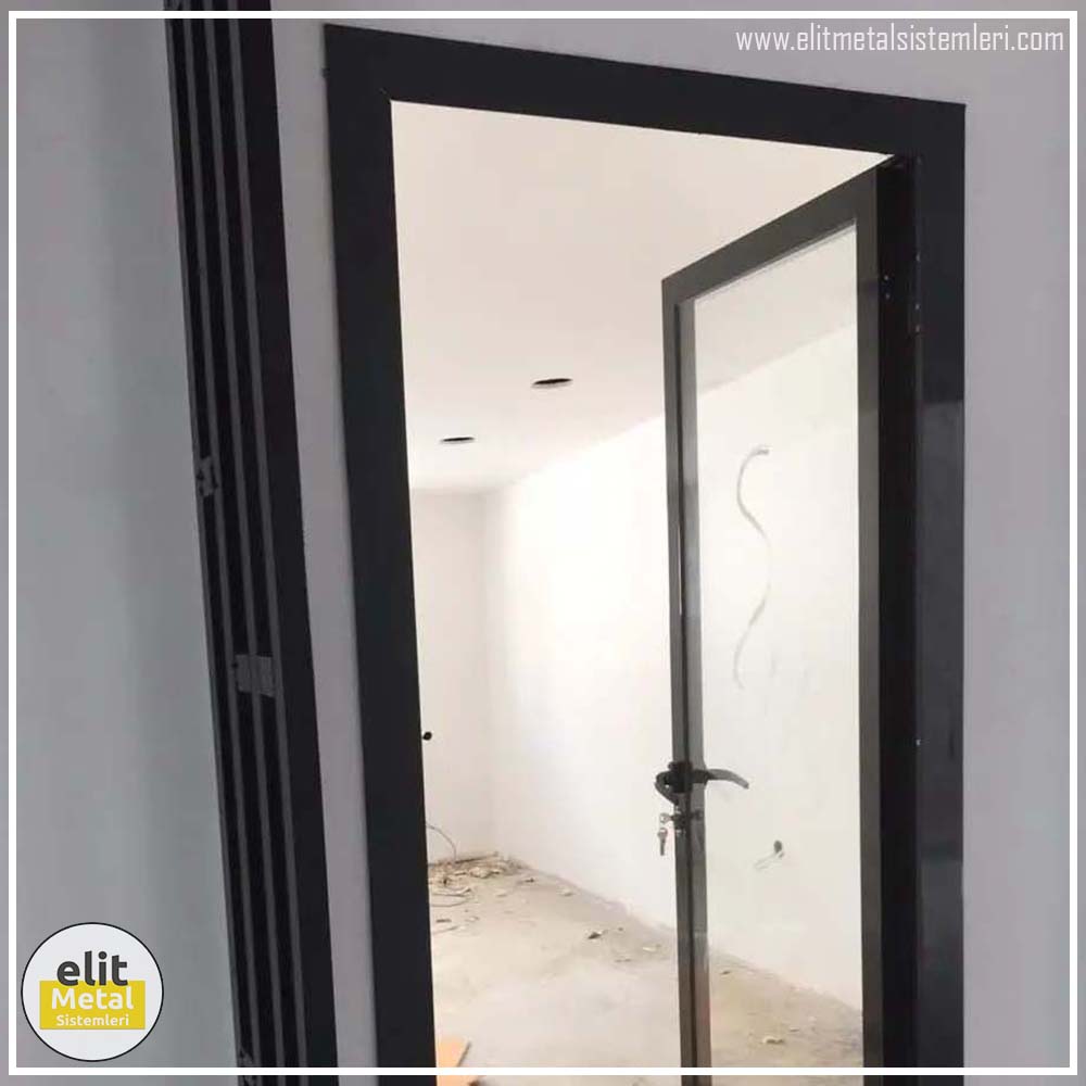 alüminyum çit sistemleri, alüminyum merdiven bariyeri, balkon alüminyum panel, paslanmaz alüminyum güvenlik, dayanıklı alüminyum korkuluk profili, cam panel balkon korkuluğu, temperli cam merdiven paneli, şeffaf cam güvenlik bariyeri, paslanmaz cam bağlantı elemanları, dekoratif cam panel çözümleri, ferforje balkon bariyeri, el işçiliği ferforje panel, özel tasarım ferforje güvenlik, ferforje dış alan koruma, dayanıklı ferforje çit, lazer kesim metal panel, desenli lazer kesim korkuluk, lazer teknoloji ile üretilmiş korkuluk, özel motifli lazer panel, dekoratif lazer metal bariyer, galvaniz mesh panel çit, sanayi tipi mesh güvenlik, tel örgü panel uygulaması, otopark güvenlik paneli, balkon tel panel çözümü, pleksi merdiven paneli, şeffaf pleksi bariyer, dayanıklı pleksi korkuluk, iç mekân pleksi uygulaması, alüminyum duvar tutamaç, merdiven alüminyum tutamak, dayanıklı duvar destek aparatı, motorlu otomatik tente sistemi, açılır kapanır pergole uygulaması, uzaktan kumandalı pergole, motorlu kepenk sistemi, güvenlikli otomatik kepenk, alüminyum çerçeveli kış bahçesi, camlı teras kış bahçesi, kompozit panel dış cephe, alüminyum kaplamalı kompozit panel