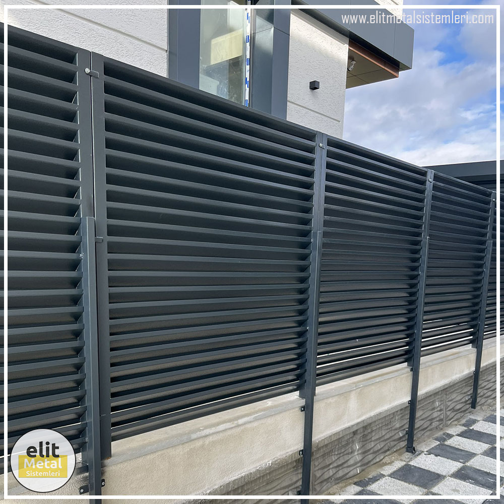 alüminyum çit sistemleri, alüminyum merdiven bariyeri, balkon alüminyum panel, paslanmaz alüminyum güvenlik, dayanıklı alüminyum korkuluk profili, cam panel balkon korkuluğu, temperli cam merdiven paneli, şeffaf cam güvenlik bariyeri, paslanmaz cam bağlantı elemanları, dekoratif cam panel çözümleri, ferforje balkon bariyeri, el işçiliği ferforje panel, özel tasarım ferforje güvenlik, ferforje dış alan koruma, dayanıklı ferforje çit, lazer kesim metal panel, desenli lazer kesim korkuluk, lazer teknoloji ile üretilmiş korkuluk, özel motifli lazer panel, dekoratif lazer metal bariyer, galvaniz mesh panel çit, sanayi tipi mesh güvenlik, tel örgü panel uygulaması, otopark güvenlik paneli, balkon tel panel çözümü, pleksi merdiven paneli, şeffaf pleksi bariyer, dayanıklı pleksi korkuluk, iç mekân pleksi uygulaması, alüminyum duvar tutamaç, merdiven alüminyum tutamak, dayanıklı duvar destek aparatı, motorlu otomatik tente sistemi, açılır kapanır pergole uygulaması, uzaktan kumandalı pergole, motorlu kepenk sistemi, güvenlikli otomatik kepenk, alüminyum çerçeveli kış bahçesi, camlı teras kış bahçesi, kompozit panel dış cephe, alüminyum kaplamalı kompozit panel