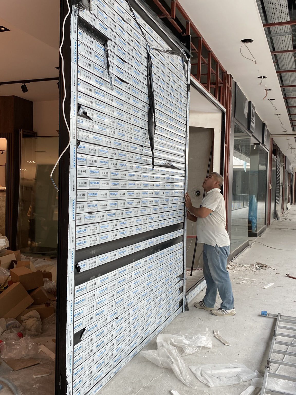 ElitMetalSistemleri-Aydın-Ops-Mall-Avm-Dograma-Kepenk-Uygulaması- (38)