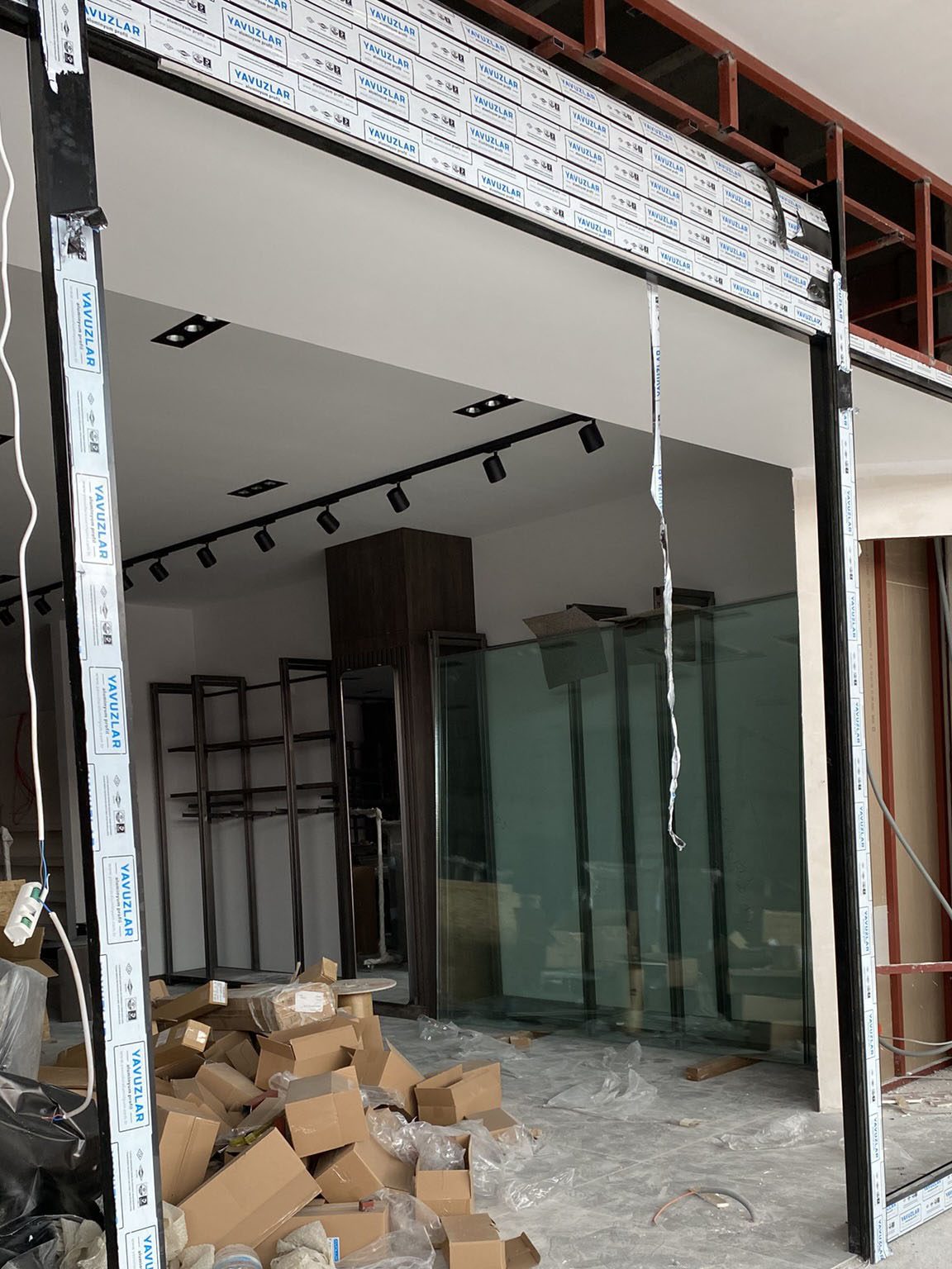 ElitMetalSistemleri-Aydın-Ops-Mall-Avm-Dograma-Kepenk-Uygulaması- (46)
