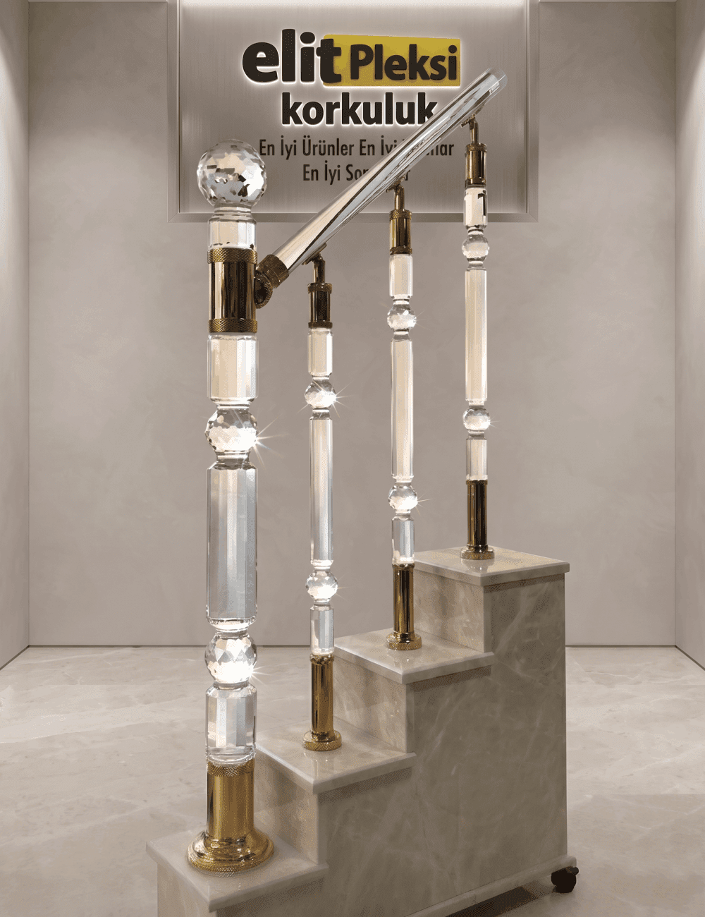 elit-pleksi-showroom-modeller-12-1000x1300
